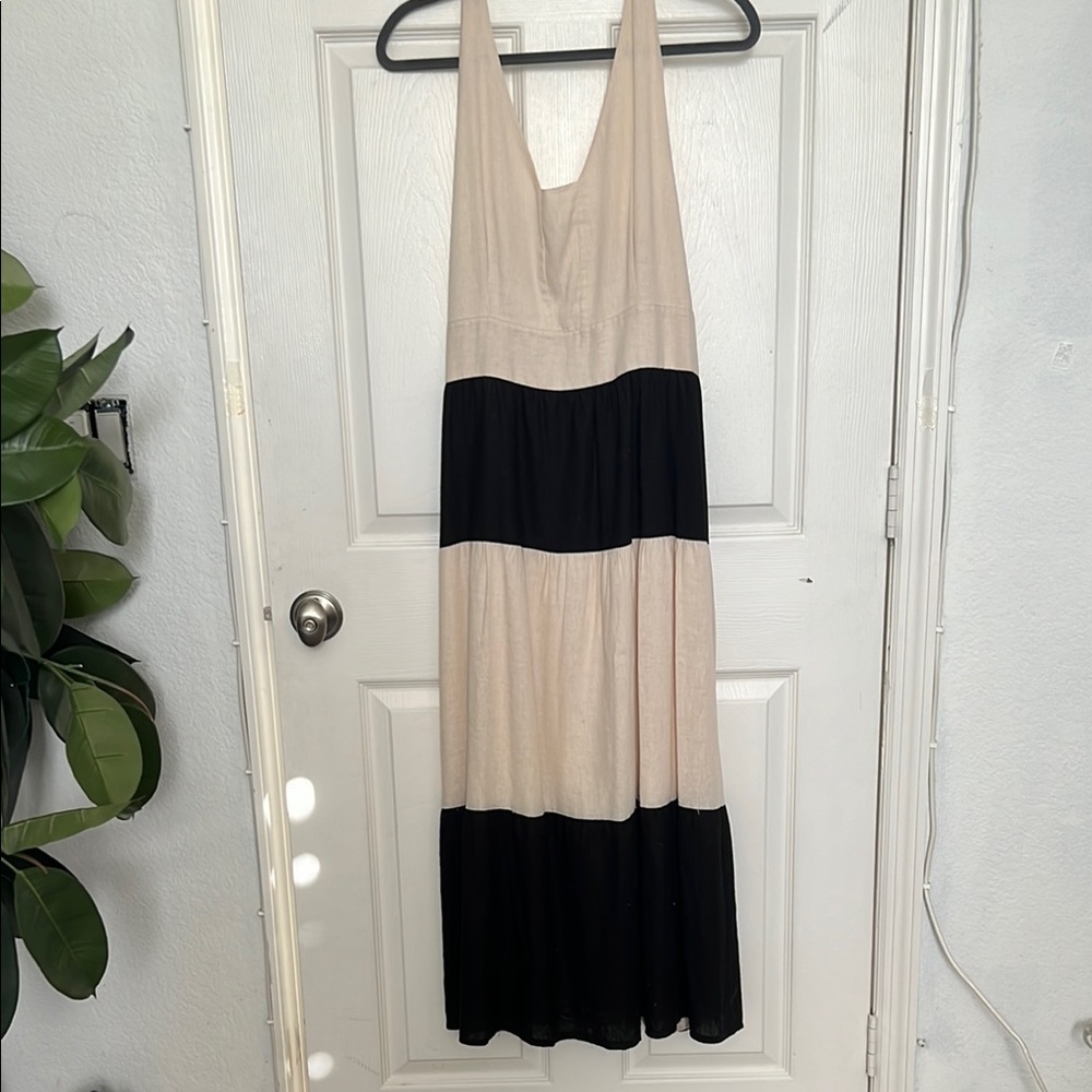 Elegant Black and Cream Women's Dress